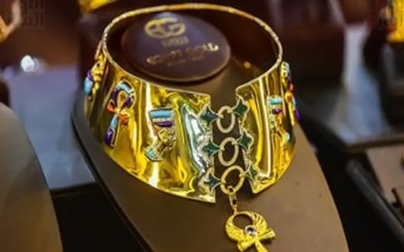 استقرار سعر الذهب عيار 21 في مصر عند 7300 جنيه يوم 18 مارس